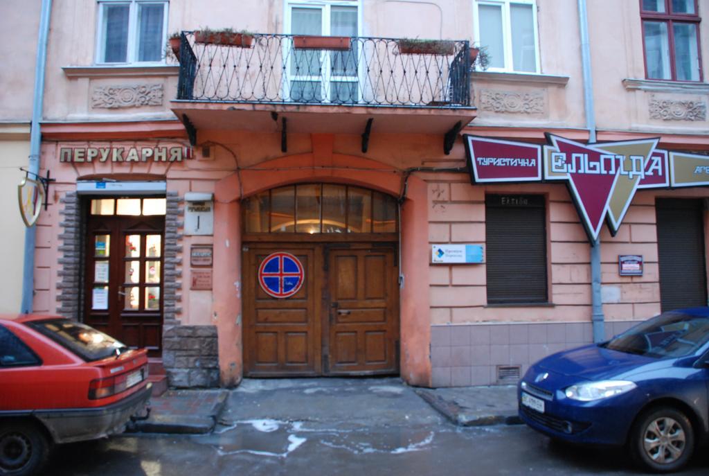 City Center Apartments Lviv Exteriör bild